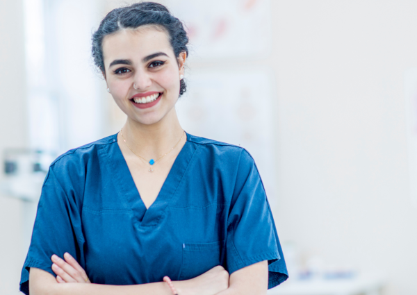 AUXILIAR DE SERVICIO, AYUDANTE DE COCINA Y TISANERÍA